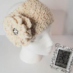 White crochet ear warmer with flower 🌼